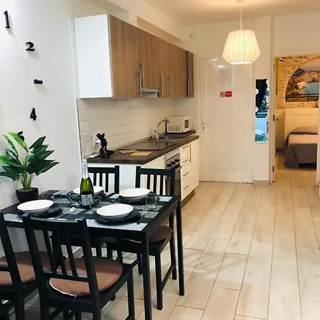 Szálloda Island Village Tenerife *